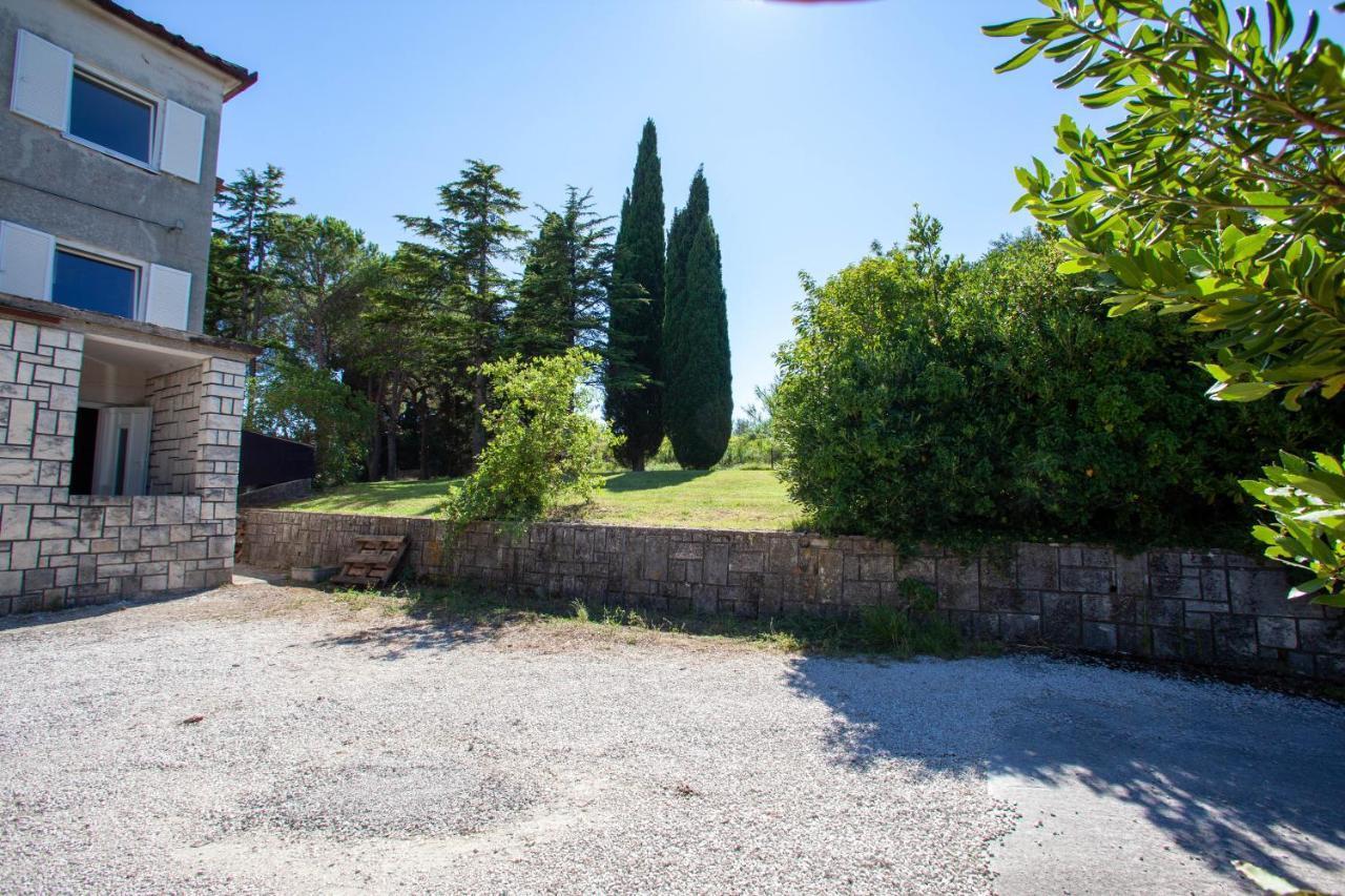 Hostel Trobenta In Oblak Portoroz Exterior foto